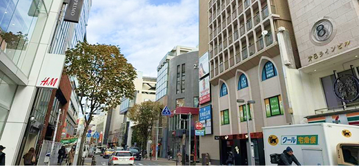 天神西通り沿い予約不要で平日18:00/土曜12:30まで診療